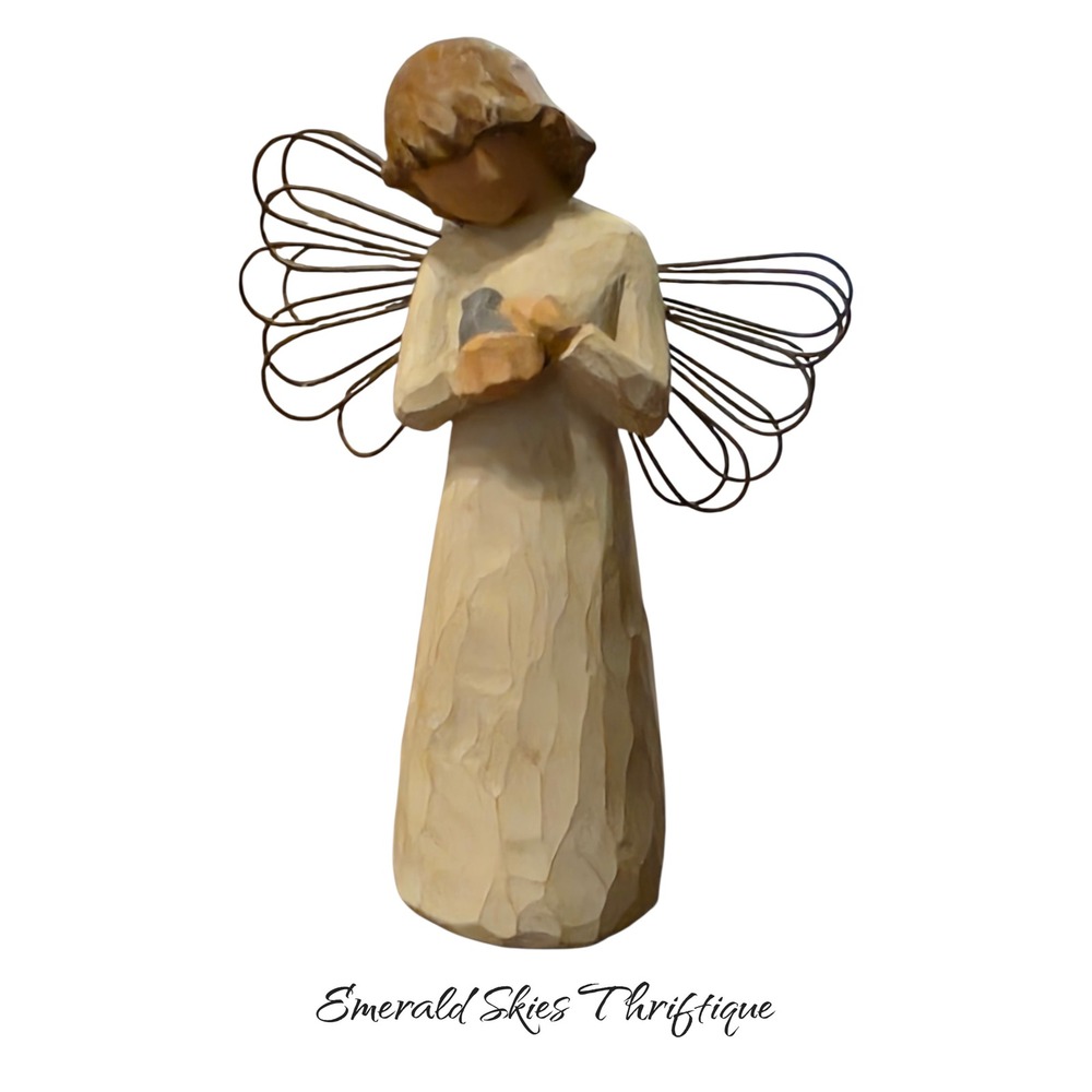 Willow Tree Angel Of Healing Nurturing Songbird Susan Lordi. Free shipping